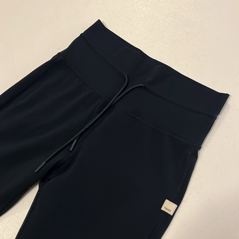 Vuori Navy The Rise The Shine Jogger Pants - Picture 5 of 8